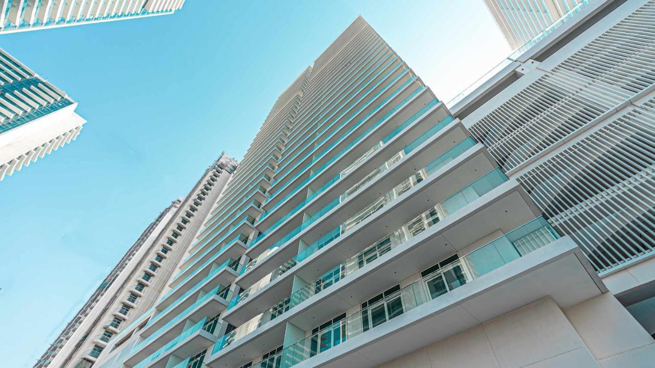 Ultra Luxury Emaar Beachfront - Private Beach And Pool Dubai Exterior foto