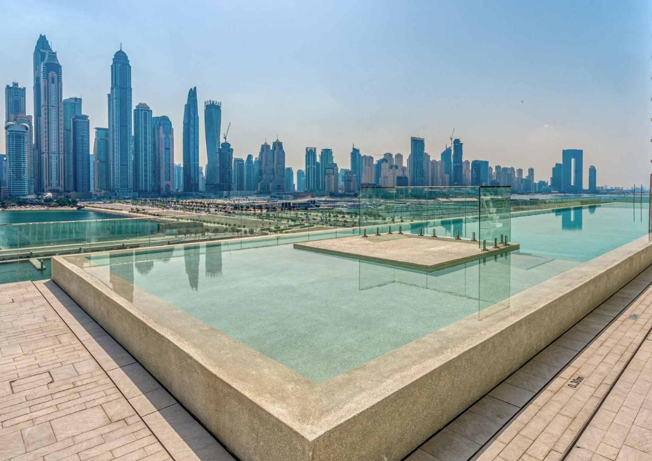 Ultra Luxury Emaar Beachfront - Private Beach And Pool Dubai Exterior foto