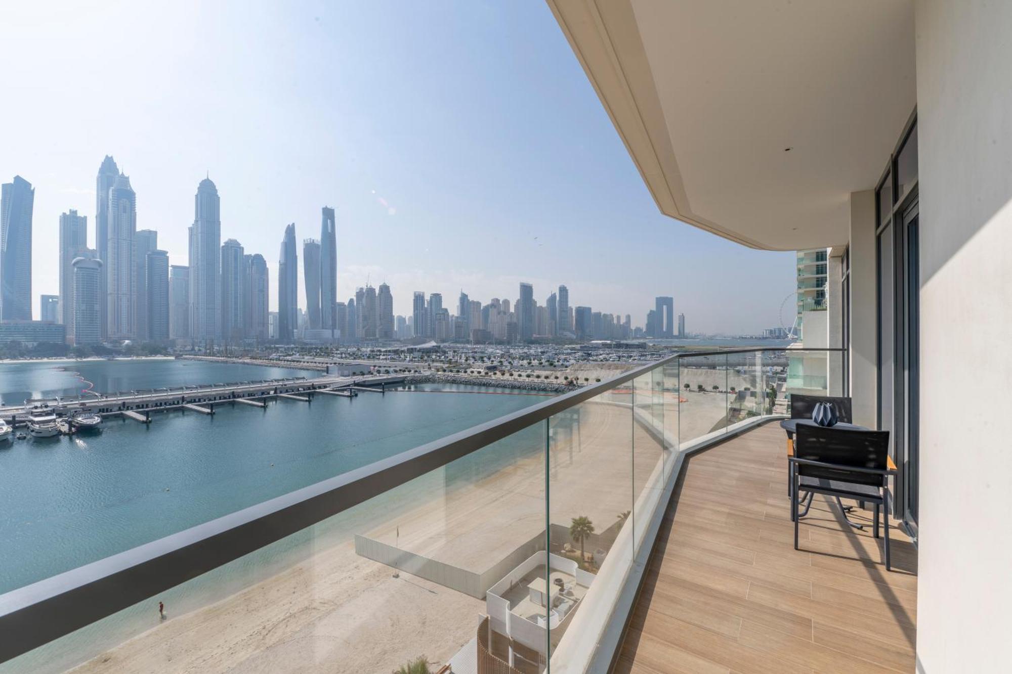 Ultra Luxury Emaar Beachfront - Private Beach And Pool Dubai Exterior foto